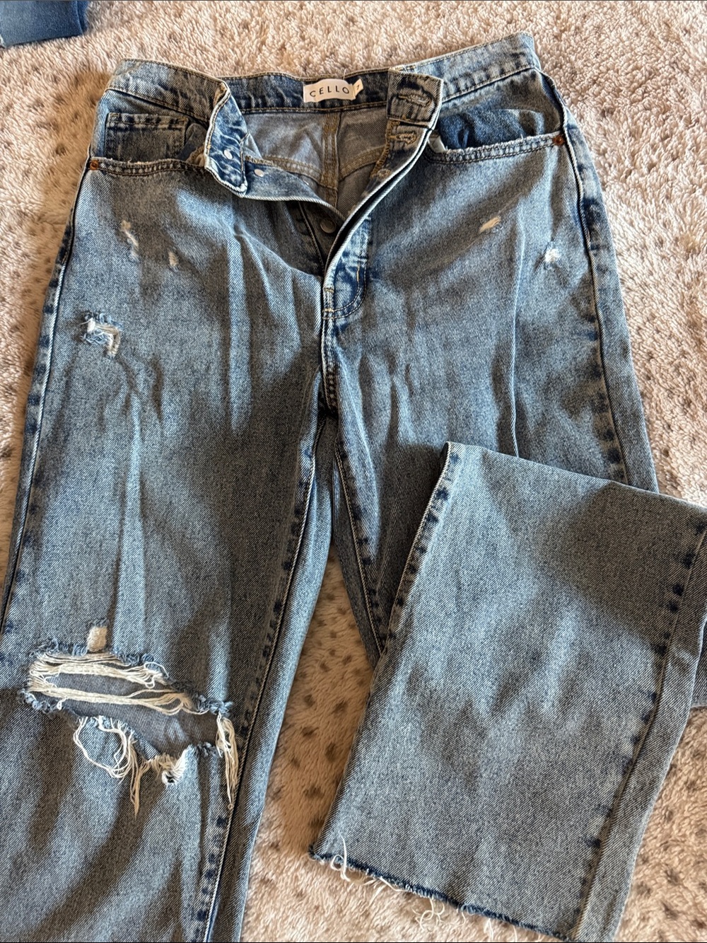 Cello Women's Light Blue Distressed Straight Jeans
